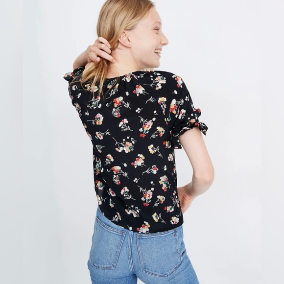 Madewell 100% Silk Notched Ruffle Cuff Blouse Top In Carnation Toss Size XS - Picture 3 of 10